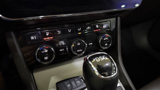 Skoda Superb Combi L&K iV  AHK PANO SHZ VH SITZBL KEYLESS GO FULL - bilder 22