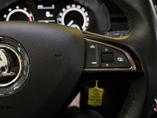 Skoda Kamiq  AUTOMATIK NAVI CAM SHZ SPURASSI - bilder 6