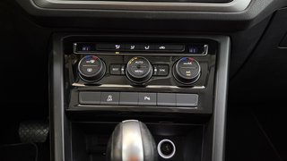 Volkswagen Touran Comfortline  7SITZER AUTOMATIK NAV AHK - photo 11