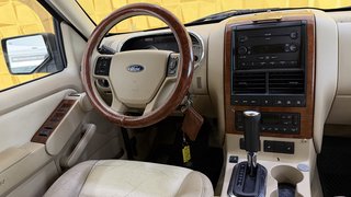 Ford Explorer  7 SITZER TEMPOMAT PANO ALLRAD SHZ AHK - bilder 15