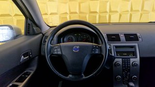 Volvo C30 2.0 D Momentum AUTOMATIK EINPARKHILFE MULTIFUNKTIONSLENKRAD - foto 13