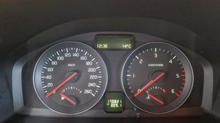 Volvo C30 2.0 D Momentum AUTOMATIK EINPARKHILFE MULTIFUNKTIONSLENKRAD - foto 14