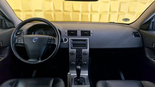 Volvo C30 2.0 D Momentum AUTOMATIK EINPARKHILFE MULTIFUNKTIONSLENKRAD - foto 11