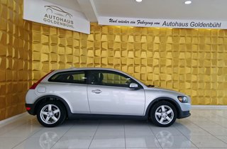 Volvo C30 2.0 D Momentum AUTOMATIK EINPARKHILFE MULTIFUNKTIONSLENKRAD - foto 4