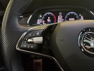 Skoda Octavia Combi RS Plus  VOLL VOLL KEYLESS SHZ VH HEAD-UP ACC TOTWINKELASS AHK - foto 12