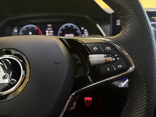 Skoda Octavia Combi RS Plus  VOLL VOLL KEYLESS SHZ VH HEAD-UP ACC TOTWINKELASS AHK - foto 13