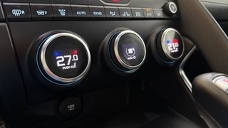 Jaguar E-Pace  ACC AWD AUTOMATIK PANO NAVI - bilder 23