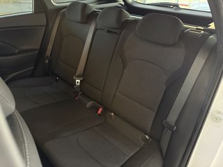 Hyundai i30 cw Intro Edition Mild-Hybrid NAVI AUT SHZ CAM TEMP - bilder 2