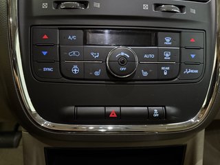 Lancia Voyager Gold  NAVI SHZ 7-SITZER AUT CAM - bilder 23