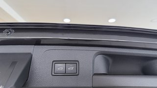 Volkswagen Passat Variant  R-Line ACC AHK SHZ VH CAM KEY GO HEAD UP - photo 8