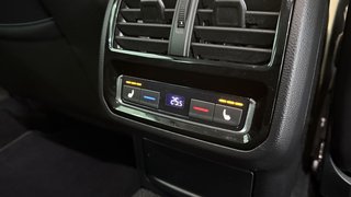 Volkswagen Passat Variant  R-Line ACC AHK SHZ VH CAM KEY GO HEAD UP - photo 9