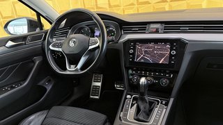 Volkswagen Passat Variant  R-Line ACC AHK SHZ VH CAM KEY GO HEAD UP - photo 11