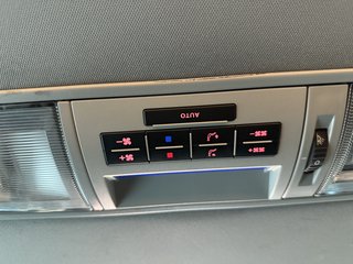 Volkswagen T5 Transporter Bus Multivan Highline LEDER SHZ PDC AHK 7SITZER STNDHZNG - foto 20