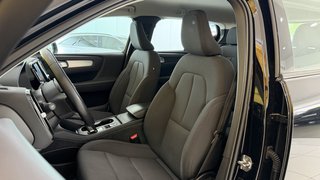 Volvo XC40 Momentum Pro 2WD AUTOMATIK CAM SHZ AHK - bilder 1