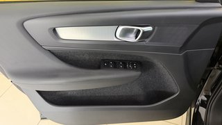 Volvo XC40 Momentum Pro 2WD AUTOMATIK CAM SHZ AHK - bilder 8