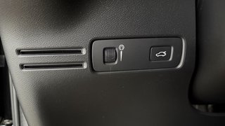 Volvo XC40 Momentum Pro 2WD AUTOMATIK CAM SHZ AHK - bilder 18