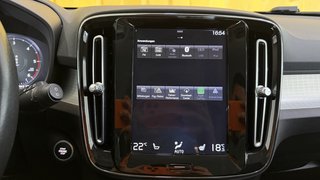 Volvo XC40 Momentum Pro 2WD AUTOMATIK CAM SHZ AHK - bilder 20