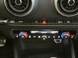Audi RS 3 2.5 TFSI quattro OHNE OPF SHZ 1HAND - foto 32