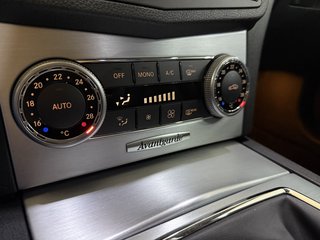 Mercedes-Benz C 200 CGI BlueEfficiency Sport Edition  SHZ ELK SITZE AHK KLIMA - foto 15