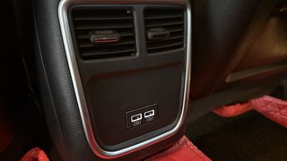 Dodge Charger SRT 5.7 V8 KEYLESS SHZ NAVI TEMPOMAT CAM - photo 25