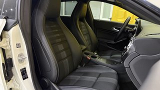 Mercedes-Benz CLA 200  SHZ PDC NAVI NIGHT-PAKET KEYLESS GO - photo 1