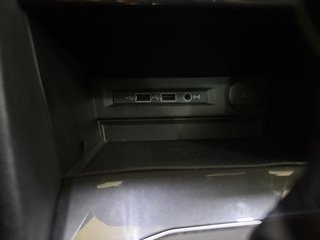 Volkswagen Tiguan 2.0 TDI R-LINE 4MOTION ACC SHZ 360°CAM HUD - foto 27