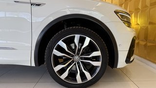 Volkswagen Tiguan R-LINE 4Motion  PANO SHZ VH MEMORY ACC - bilder 3