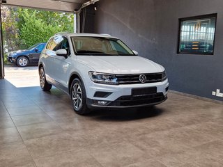 Volkswagen Tiguan 1.4 TSI*Sound *1.H*Navi*Kamera*LED*AHK - photo 6