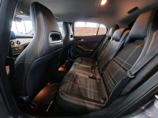 Mercedes-Benz GLA 200 Urban*Bi-Xenon*Navi*Teilleder*Temp*Klima - bilder 2