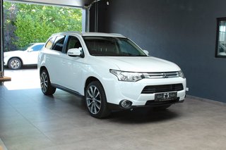 Mitsubishi Outlander 2.0*Diamant Edition 2WD*Navi*Kamera - foto 1