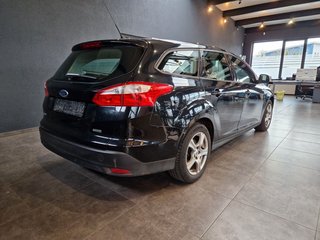 Ford Focus Turnier SyncEdition 1,0EcoBoost*PARK-PILOT - foto 3