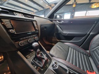 Skoda Octavia Combi RS*CarPlay*Xenon*Memory*AHK* - photo 2