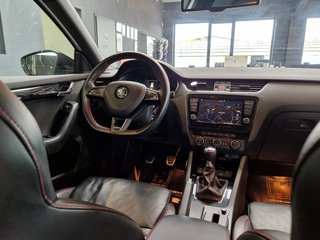 Skoda Octavia Combi RS*CarPlay*Xenon*Memory*AHK* - photo 5