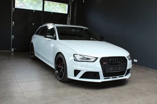 Audi RS4 Avant 4.2 FSI quattro *ACC*20"*Pano*MMI*B&O - bilder 1
