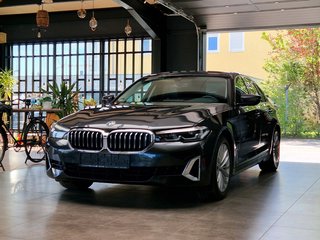 BMW 530d xDrive Luxury Line*KAMERA*CARPLAY*HEBEDACH* - photo 4