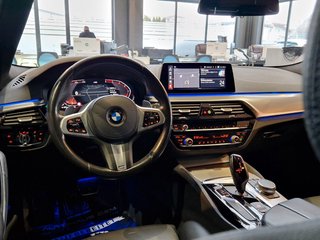 BMW 530d Touring M Sport*PANO*AHK*Head Up*CarPlay* - bilder 4