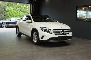 Mercedes-Benz GLA 200*Pano*Euro6*Navi*LED*SHZ - bilder 1