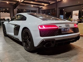 Audi R8 Coupe 5.2 FSI Performance*Bang&Olufsen*Navi* - bilder 9