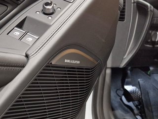 Audi R8 Coupe 5.2 FSI Performance*Bang&Olufsen*Navi* - bilder 9
