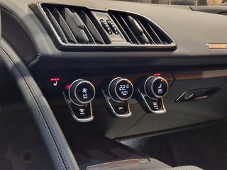 Audi R8 Coupe 5.2 FSI Performance*Bang&Olufsen*Navi* - bilder 13