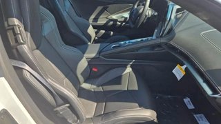 Corvette C8 Stingray 6,2Ltr. V8*BOSE*Dachpanel*Kamera* - bilder 4