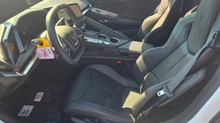 Corvette C8 Stingray 6,2Ltr. V8*BOSE*Dachpanel*Kamera* - bilder 7