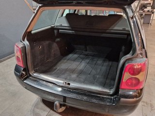 Volkswagen Passat Variant 1.9TDI - photo 7