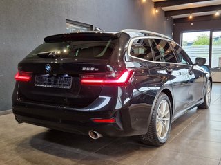 BMW 320e xDrive Touring Sport Line*Pano*Head Up*AHK - bilder 3