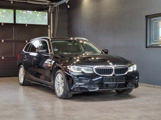 BMW 320e xDrive Touring Sport Line*Pano*Head Up*AHK - bilder 6