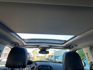 Jeep Compass Limited 4WD*Allrad*Automatik*Panorama* - photo 4