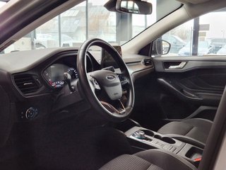 Ford Focus Turnier Cool&Connect 1,5EcoBlue TDCi*AHK - foto 2