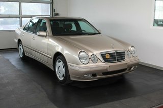 Mercedes-Benz E 320 Lim. Elegance *2. Hand*PDC*Klima*Xenon - photo 1