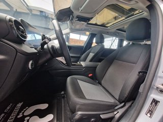 Mercedes-Benz C 200 T*Avantgarde*Panorama*LED*Kamera* - bilder 1