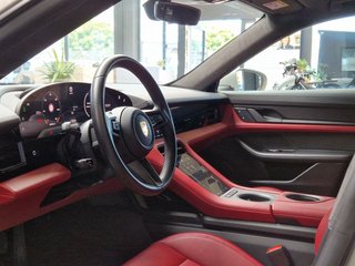 Porsche Taycan Panorama*Kamera*CarPlay*Navi* - photo 8